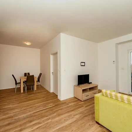 Apartament Bel&rus Hestia 2 *